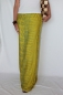 Preview: Farbenfroher Sarong grün mit Blütenmotiv 160 x 120 cm