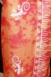 Preview: Farbenfroher Sarong orange mit Geckomotiv 160 x 120 cm