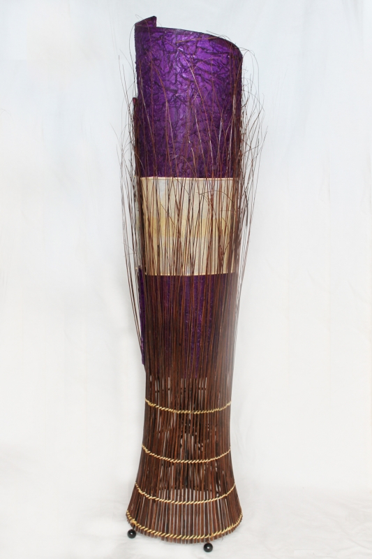 Hübsche Bodenlampe flieder natur mit Zweigen 120cm