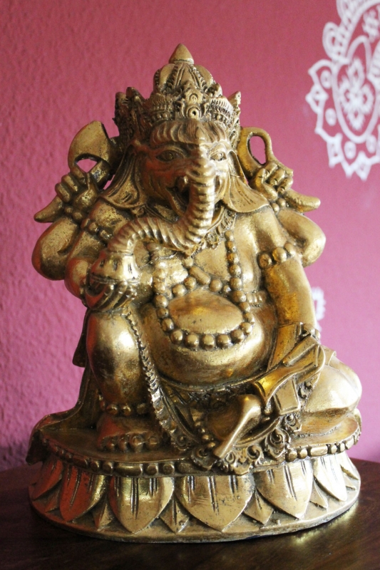 Edle Ganesha Figur mit antikem Goldfinish 30cm