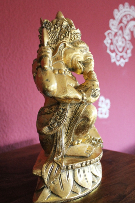 Edle Ganesha Figur mit antikem Goldfinish 30cm