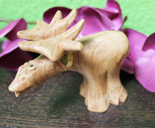 Kleiner Elch "Knut" knutschend hell 8cm
