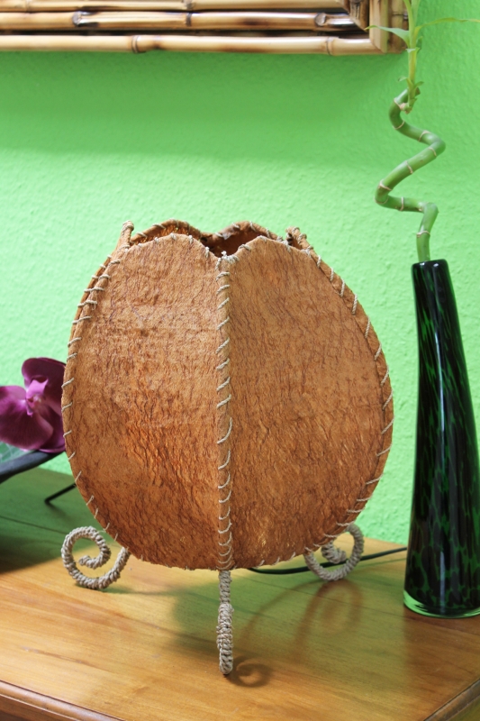 Originelle Tisch-Lampe aus Borkenfaser 35cm
