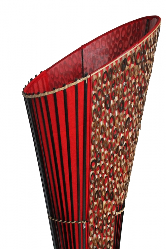 Originelle Bodenlampe aus Bambus und rotem Textil 150cm