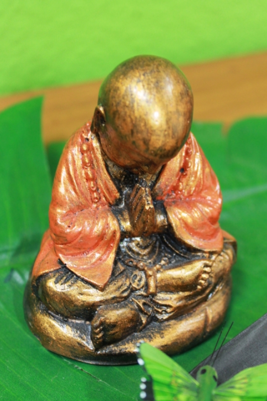 Resin-Figur "Betender Mönch"