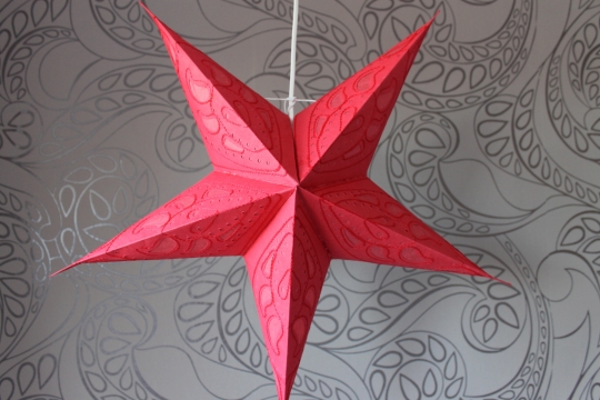 Hübscher Leuchtstern rot orange bestickt 60cm