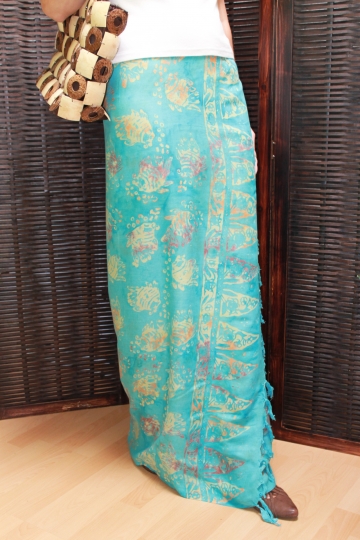 Farbenfroher Sarong türkis mit Fischmotiv 160 x 120 cm