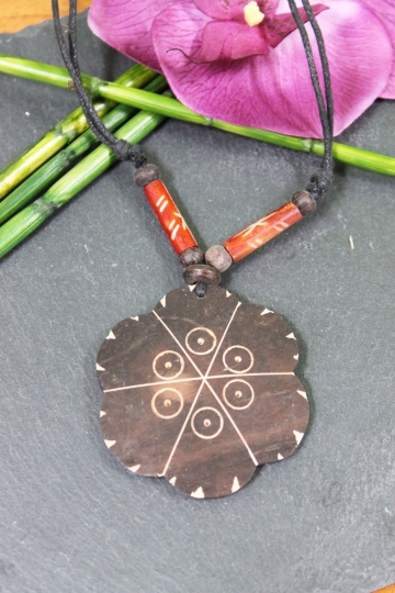 Holzkette mit Anhänger aus Kokosnuss, Lederband, 26-38 cm