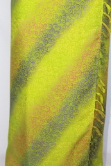 Farbenfroher Sarong grün mit Blütenmotiv 160 x 120 cm