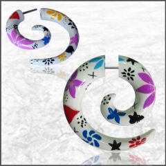 Fake Piercing Spirale aus Holz weiß bunt mit Blütenmuster 3,5cm