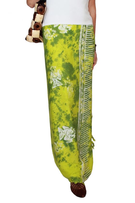 Farbenfroher Sarong grün mit Fischmotiv 160 x 120 cm