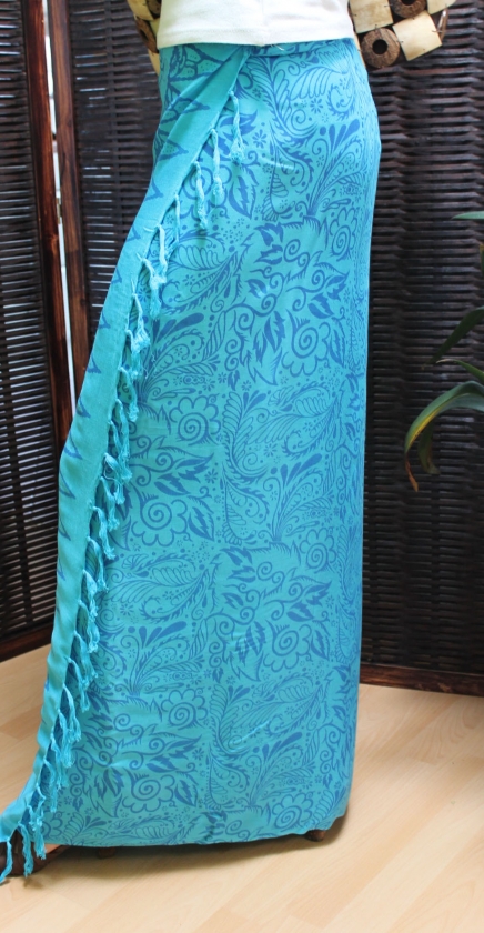Farbenfroher Sarong blau mit Blütenmotiv 160 x 120 cm