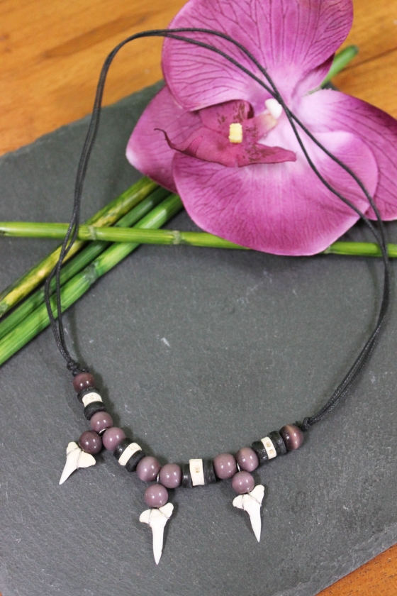 Haizahn-Kette mit Kokosnuss und Knochen, 27-40cm