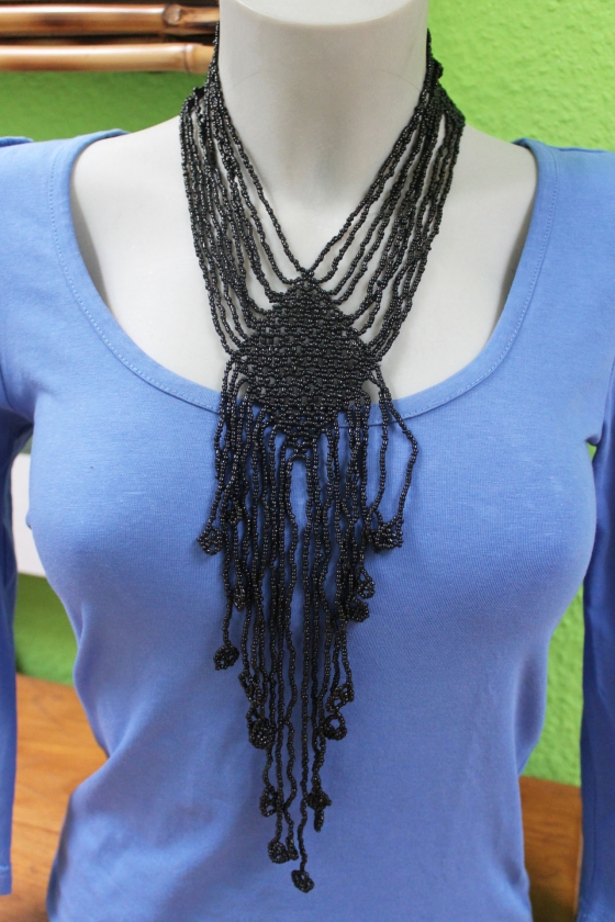 Statement-Kette mit Zierperlen, schwarz 47 cm