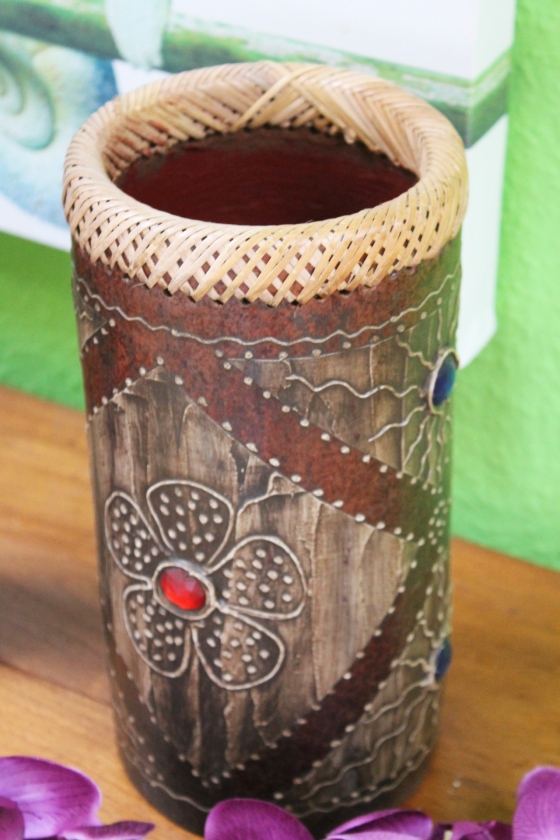 Originelle Terrakotta-Vase mit Ziersteinen - 32cm